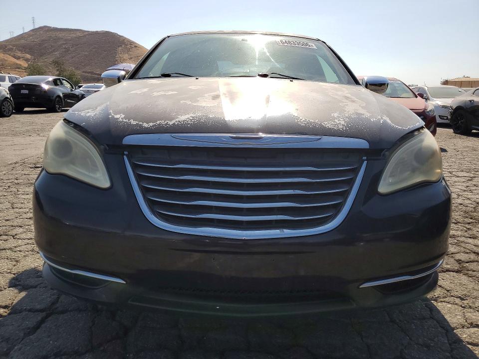 Photo 5 from auction – 2011 CHRYSLER 200 with VIN 1C3BC2FG2BN504723