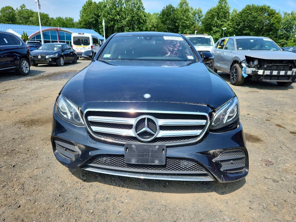 Photo 5 from auction – 2017 MERCEDES-BENZ E with VIN WDDZF4KB1HA085924