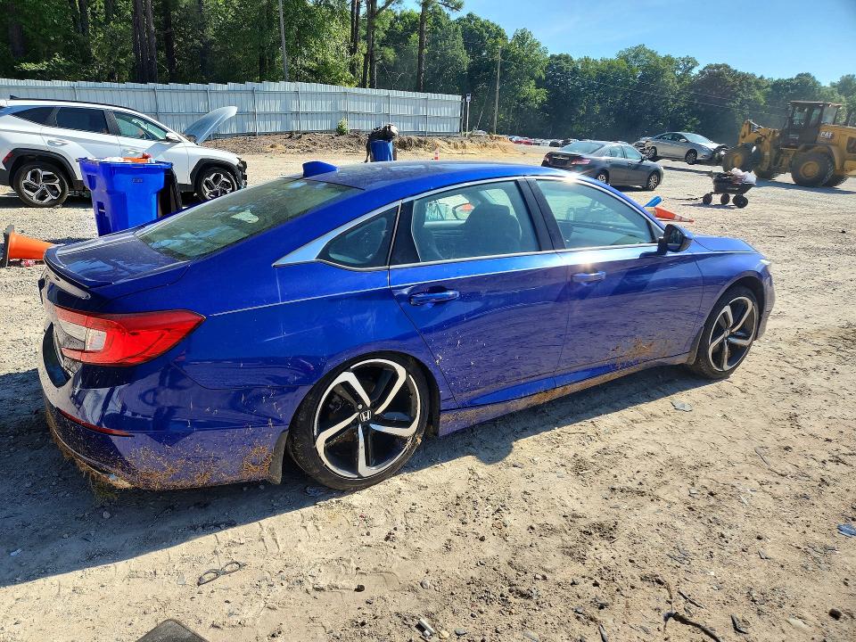 Снимка 3 от търг – 2018 HONDA ACCORD с VIN 1HGCV1E37JA211233