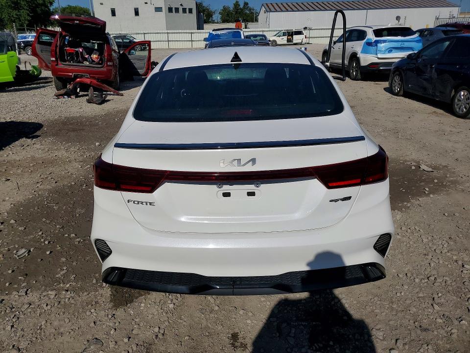 Photo 6 from auction – 2022 KIA FORTE with VIN 3KPF54ADXNE429553