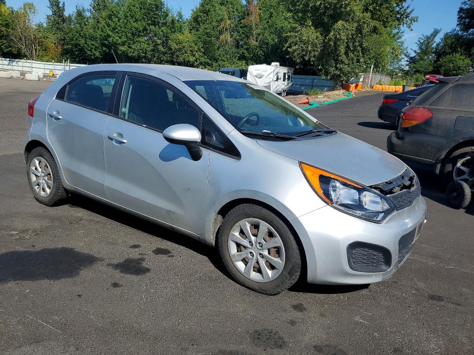 Photo 4 from auction – 2015 KIA RIO with VIN KNADM5A30F6459110
