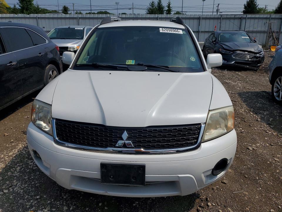 Photo 5 from auction – 2011 MITSUBISHI ENDEAVOR with VIN 4A4JN2AS7BE036610