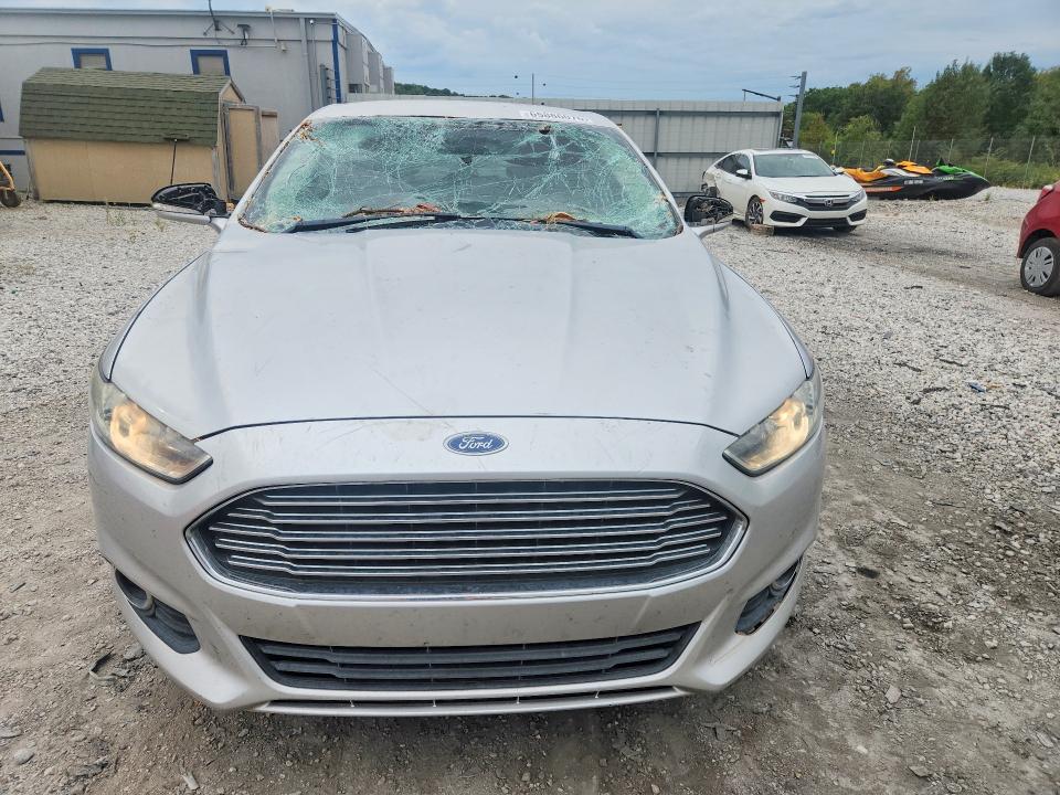 Photo 5 from auction – 2013 FORD FUSION with VIN 3FA6P0HR4DR201212