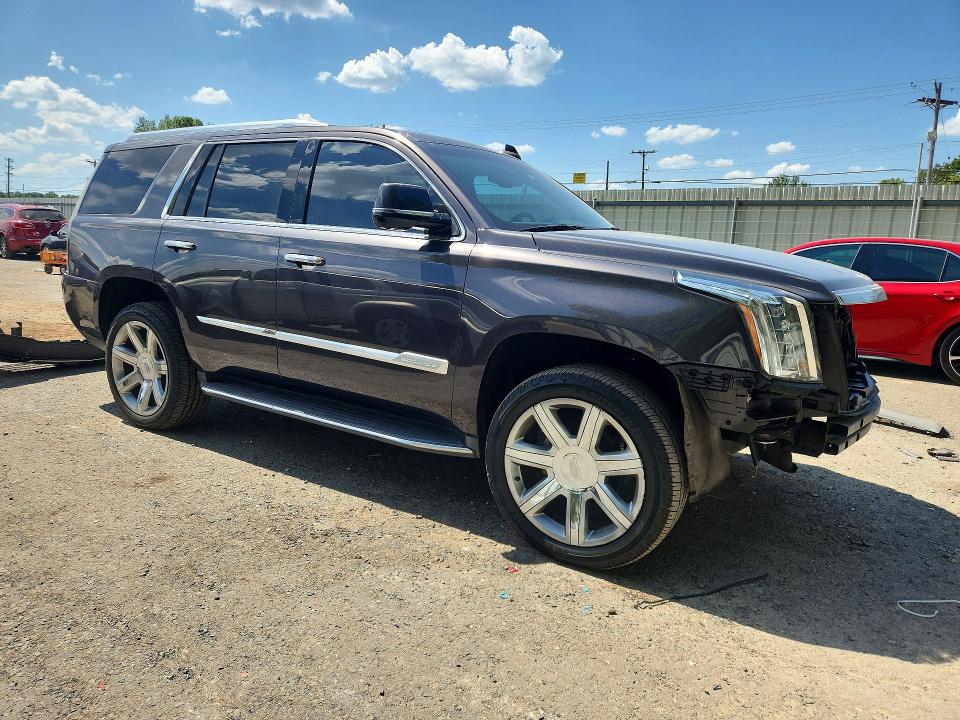 Photo 4 from auction – 2016 CADILLAC ESCALADE with VIN 1GYS3BKJ3GR369260