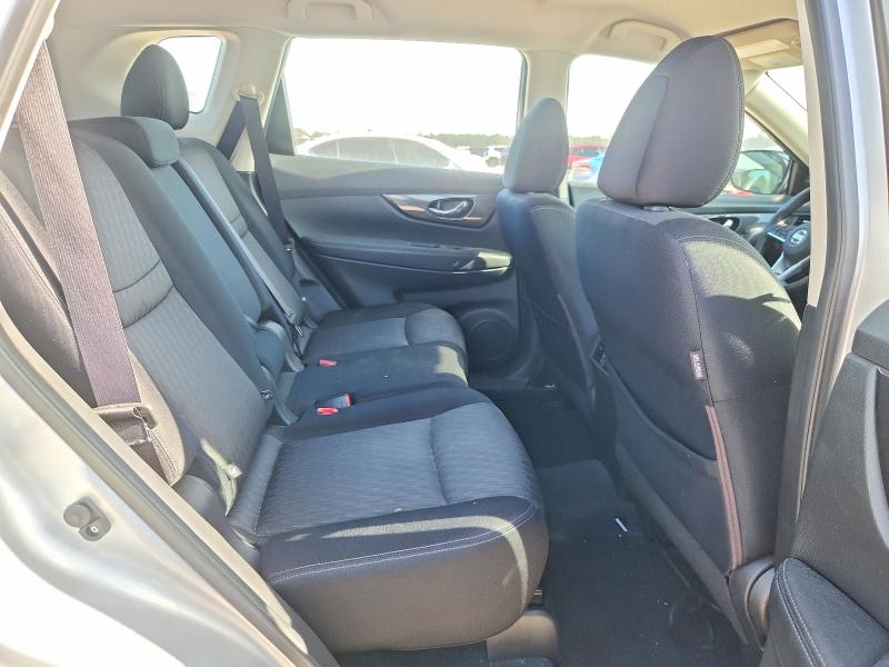 Photo 11 from auction – 2017 NISSAN ROGUE with VIN JN8AT2MT9HW401264
