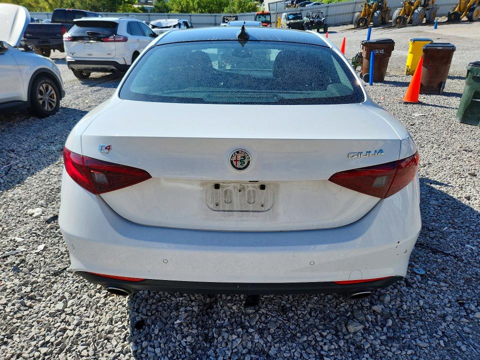 Photo 6 from auction – 2021 ALFA ROMEO GIULIA with VIN ZARFANBN1M7649337