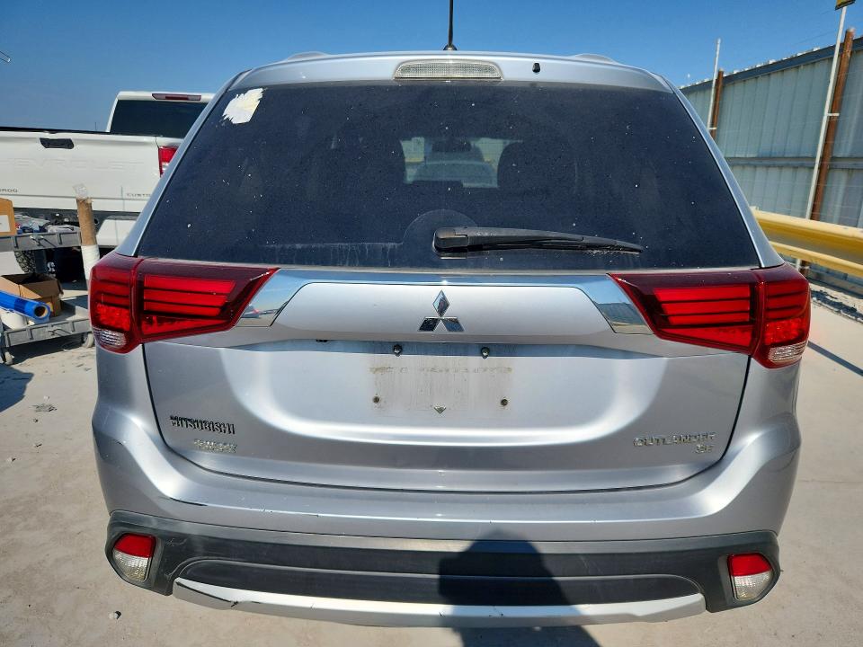 Photo 6 from auction – 2016 MITSUBISHI OUTLANDER with VIN JA4AD3A32GZ013156