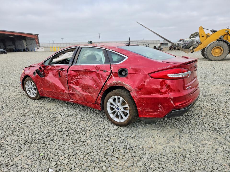 Photo 2 from auction – 2020 FORD FUSION with VIN 3FA6P0SU7LR222311