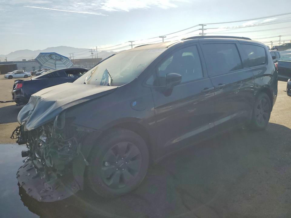 2019 CHRYSLER PACIFICA