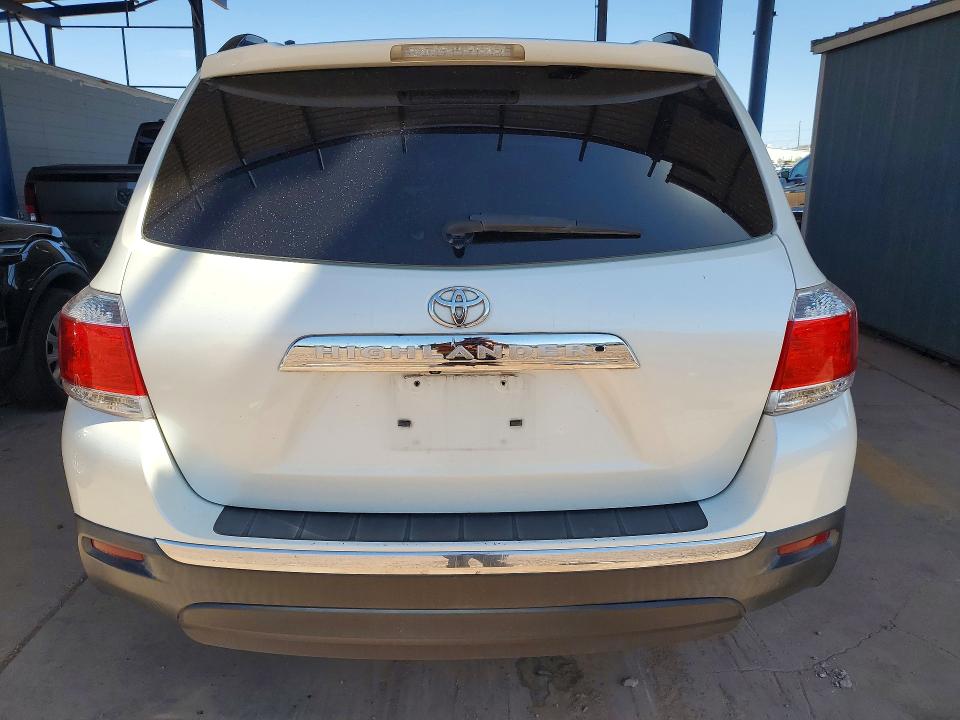 Photo 6 from auction – 2013 TOYOTA HIGHLANDER with VIN 5TDZK3EH5DS129338