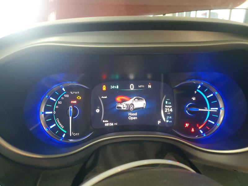 Photo 9 from auction – 2018 CHRYSLER PACIFICA with VIN 2C4RC1H75JR127002