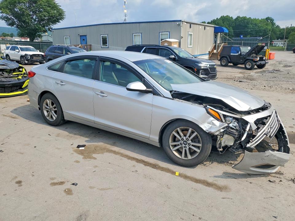Zdjęcie 4 z aukcji – 2017 HYUNDAI SONATA z VIN 5NPE24AF4HH455751
