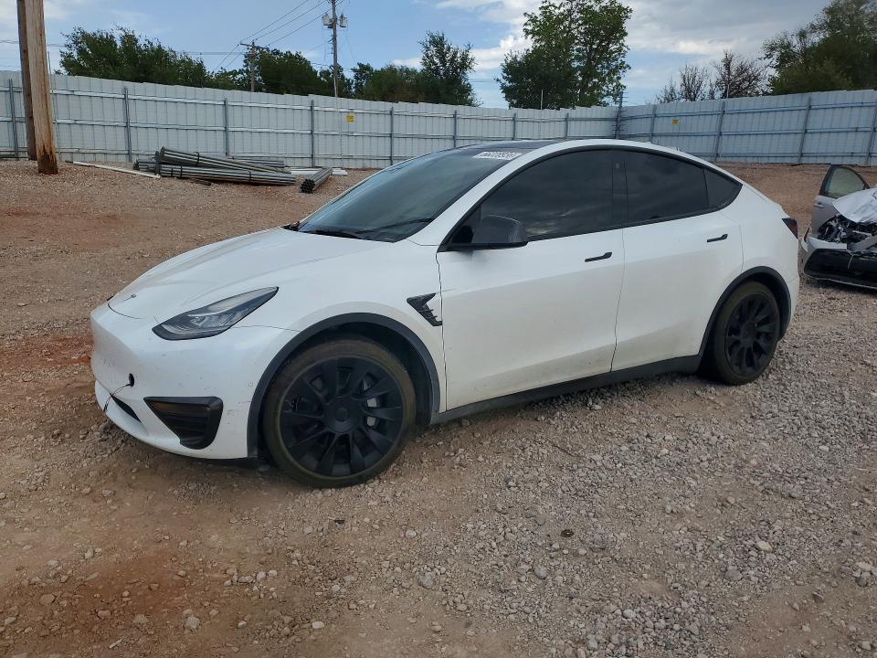 TESLA MODEL Y 2021 with VIN 5YJYGDEE4MF185798 - Photo from auction