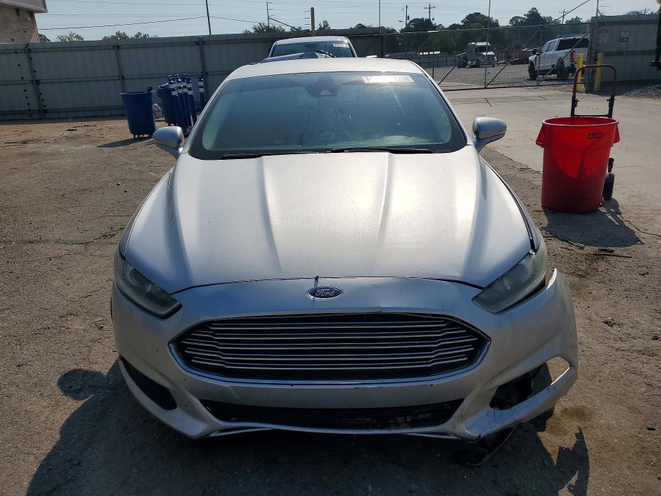 Photo 5 from auction – 2016 FORD FUSION with VIN 3FA6P0H73GR200751