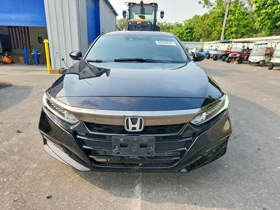 Photo 5 from auction – 2018 HONDA ACCORD with VIN 1HGCV1F38JA188835