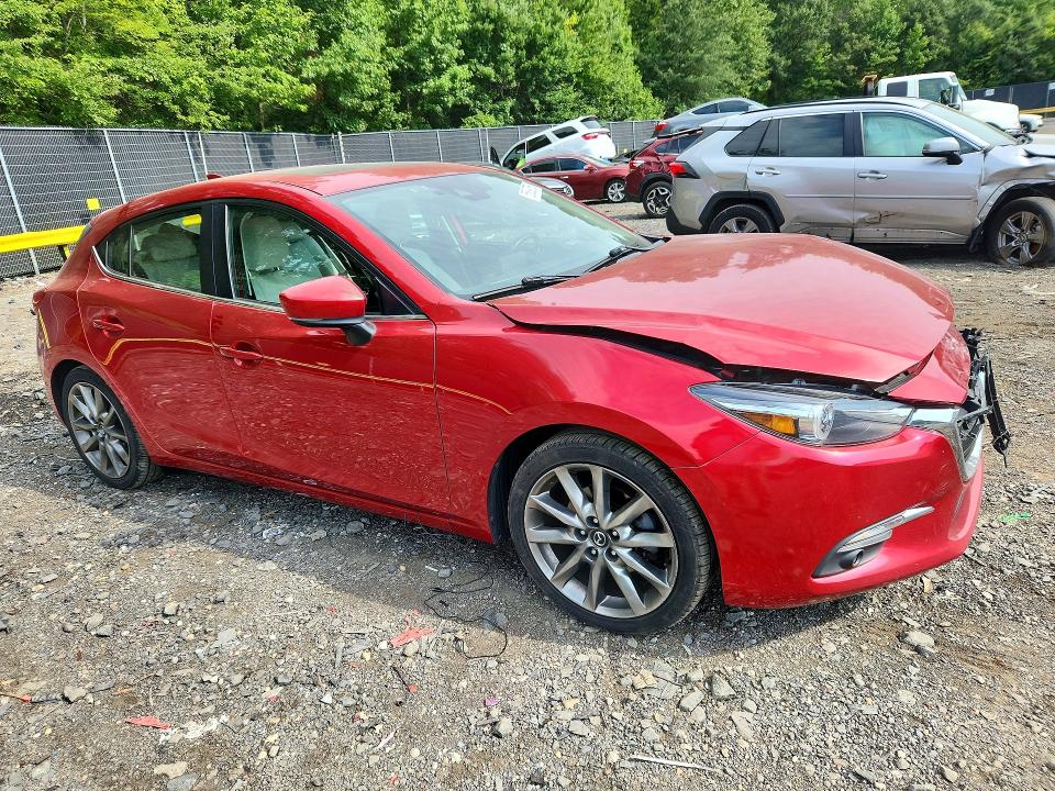 Photo 4 from auction – 2018 MAZDA 3 with VIN 3MZBN1M39JM164296