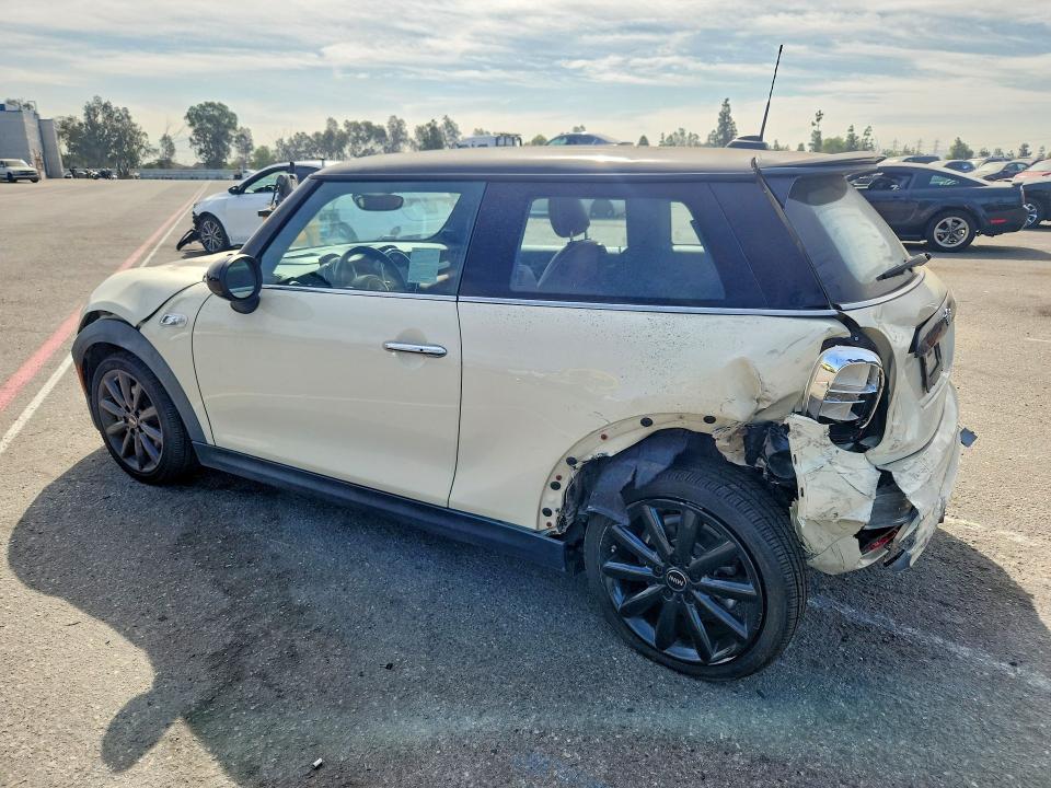 Photo 2 from auction – 2019 MINI COOPER with VIN WMWXP7C52K2A54448