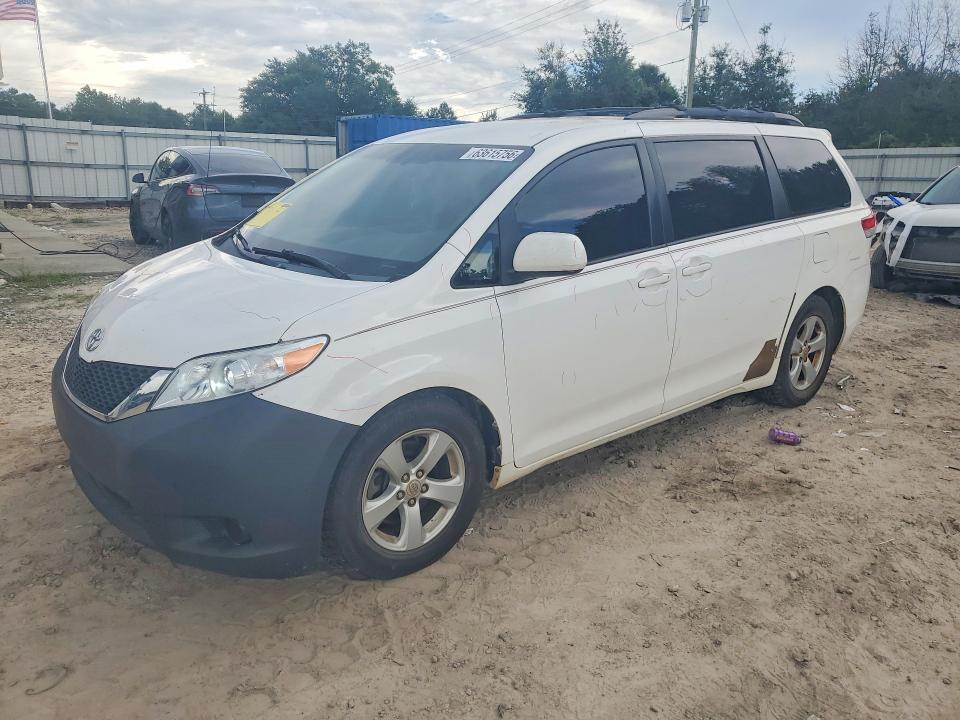 2012 TOYOTA SIENNA - Търг №63615756