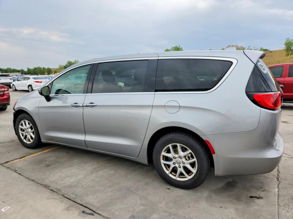 Photo 2 from auction – 2017 CHRYSLER PACIFICA with VIN 2C4RC1DG8HR610564