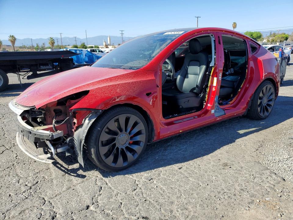 TESLA MODEL Y 2023 with VIN 7SAYGDEF1PF977276 - Photo from auction
