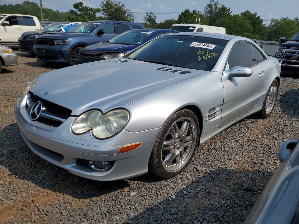 MERCEDES-BENZ SL 2007 with VIN WDBSK71F37F122453 - Photo from auction