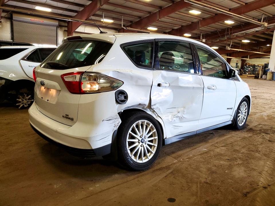 Photo 3 from auction – 2013 FORD C-MAX with VIN 1FADP5AU1DL533786