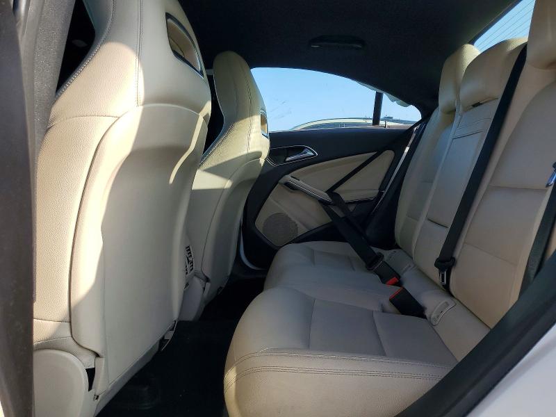 Photo 10 from auction – 2018 MERCEDES-BENZ CLA with VIN WDDSJ4EB6JN683338