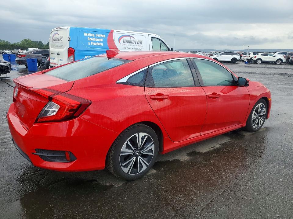 Photo 3 from auction – 2016 HONDA CIVIC with VIN 2HGFC1F39GH643690
