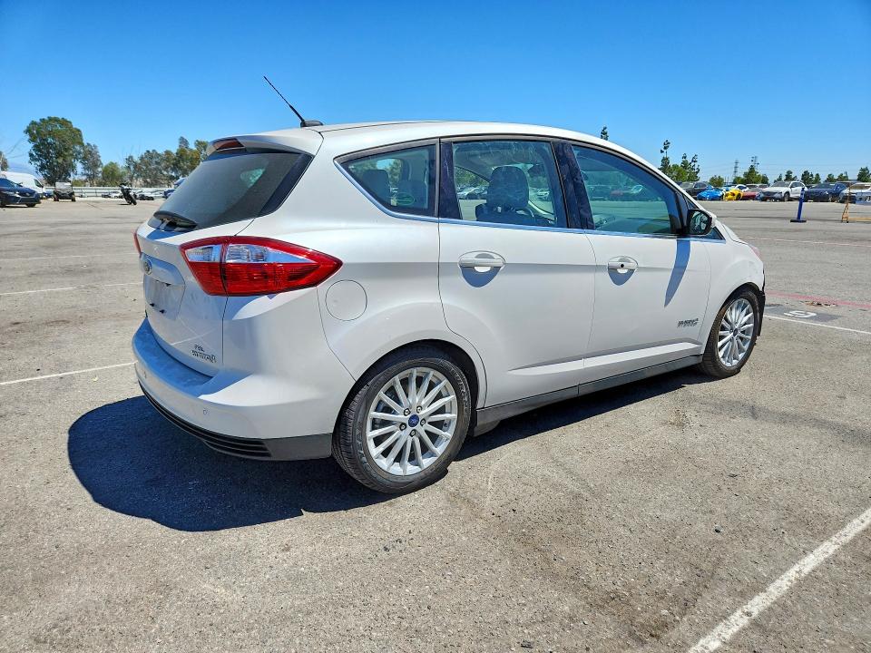 Photo 3 from auction – 2016 FORD C-MAX with VIN 1FADP5BUXGL109249
