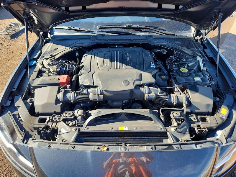 Photo 11 from auction – 2016 JAGUAR XF with VIN SAJBL4BV4GCY05767