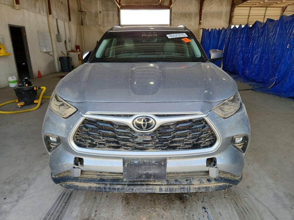 Photo 5 from auction – 2021 TOYOTA HIGHLANDER with VIN 5TDGZRBH8MS543157