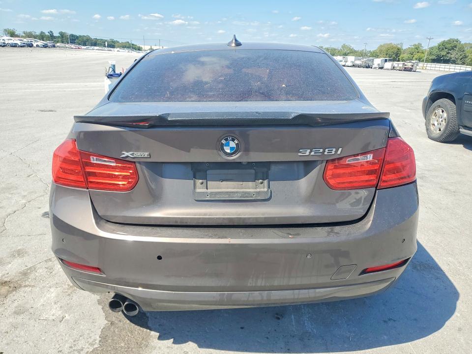 Photo 6 from auction – 2015 BMW 328 with VIN WBA3B5G52FNS19881