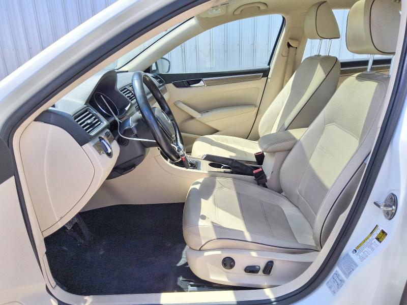 Photo 7 from auction – 2018 VOLKSWAGEN PASSAT with VIN 1VWBA7A35JC014948