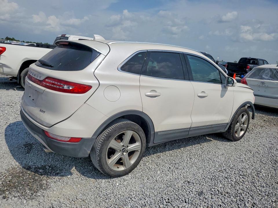 Photo 3 from auction – 2018 LINCOLN MKC with VIN 5LMCJ1C93JUL21060