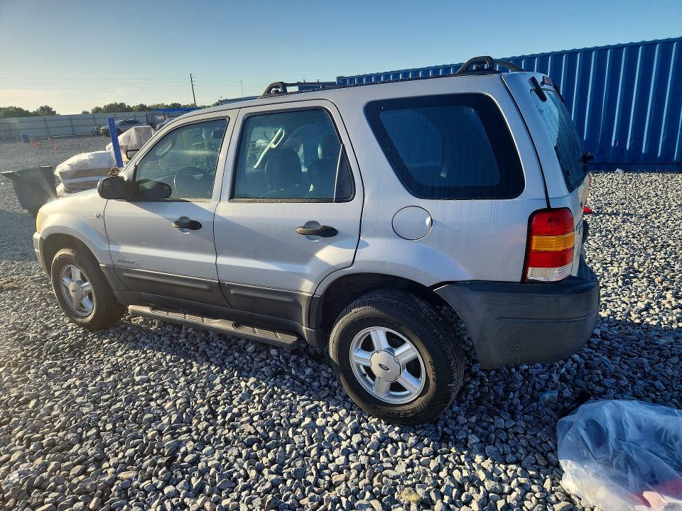 Photo 2 from auction – 2002 FORD ESCAPE with VIN 1FMYU01142KA92392