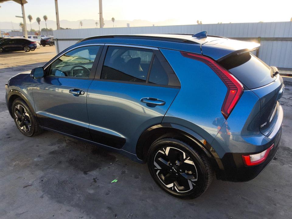 Photo 2 from auction – 2023 KIA NIRO with VIN KNDCR3L10P5027740