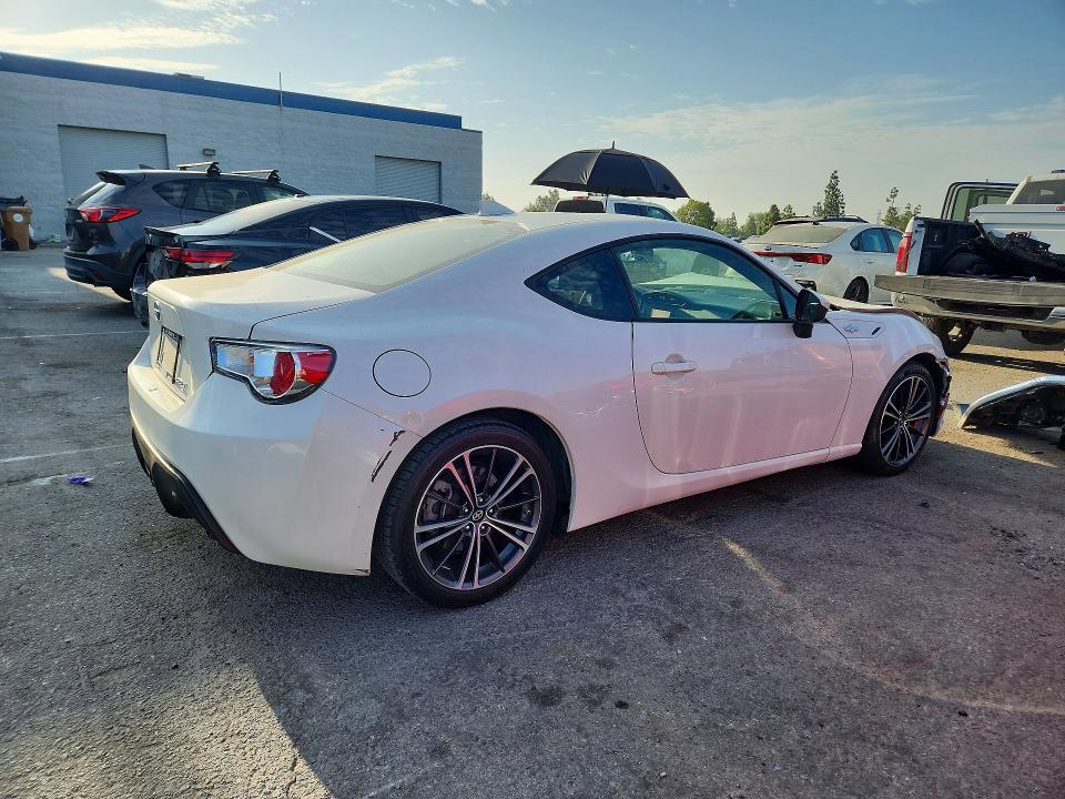 Photo 3 from auction – 2015 SCION FR-S with VIN JF1ZNAA15F8713630