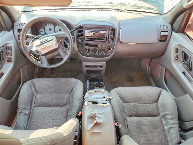 Photo 8 from auction – 2002 FORD ESCAPE with VIN 1FMYU03182KE08700