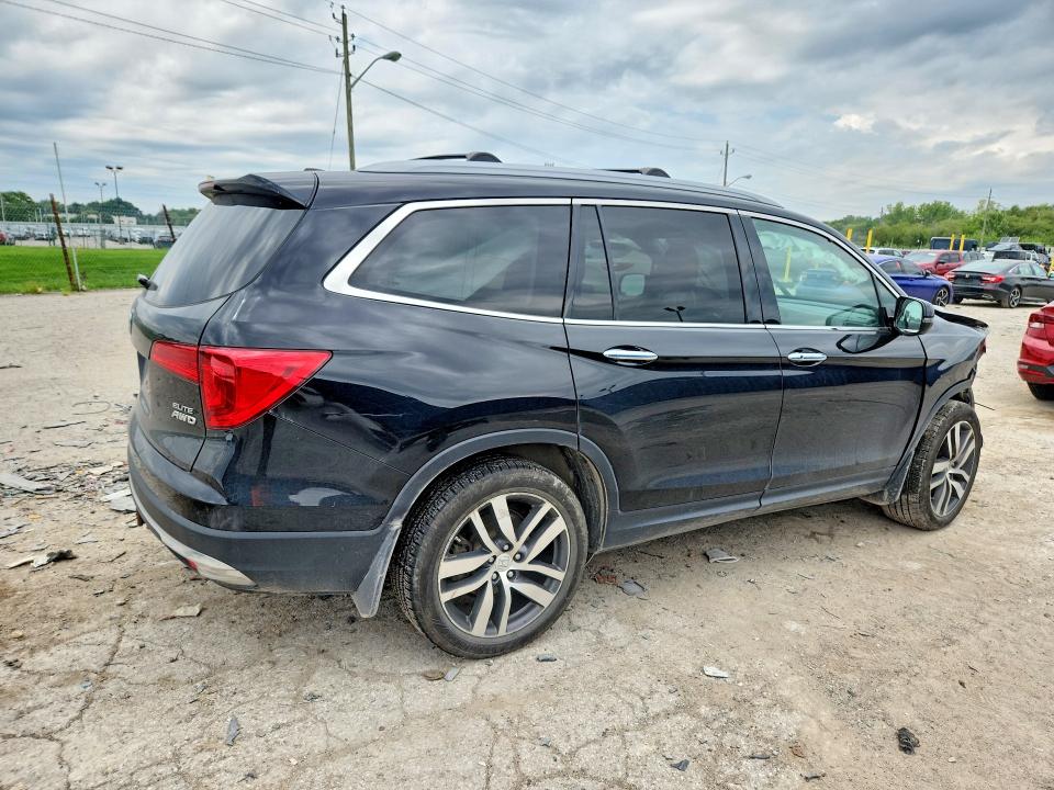 Photo 3 from auction – 2017 HONDA PILOT with VIN 5FNYF6H06HB055820