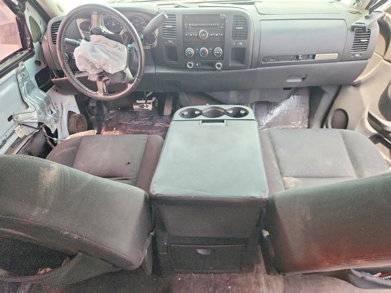 Photo 8 from auction – 2013 CHEVROLET SILVERADO with VIN 1GCRCSEA4DZ214812