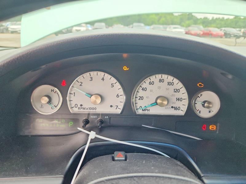 Photo 9 from auction – 2004 FORD THUNDERBIRD with VIN 1FAHP60A94Y100833
