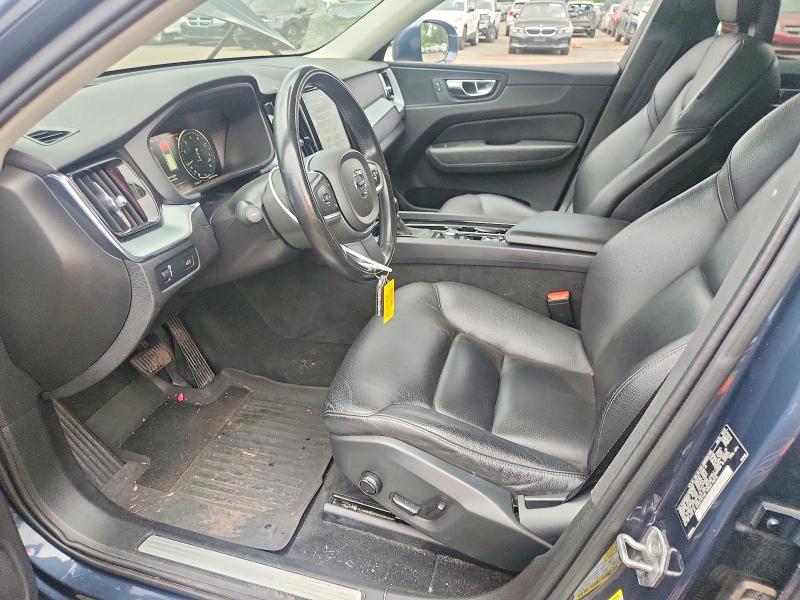 Photo 7 from auction – 2018 VOLVO XC60 with VIN YV4102RK0J1059966