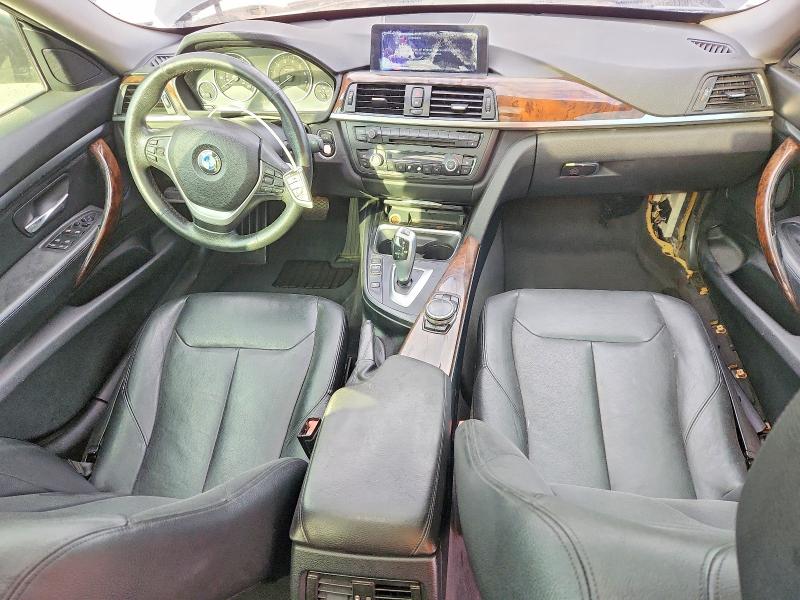Photo 8 from auction – 2015 BMW 328 with VIN WBA8Z5C51FD671544