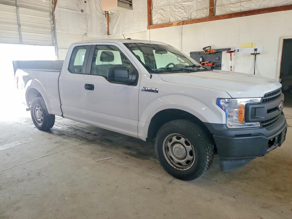 Photo 4 from auction – 2018 FORD F150 with VIN 1FTEX1C52JKE18158