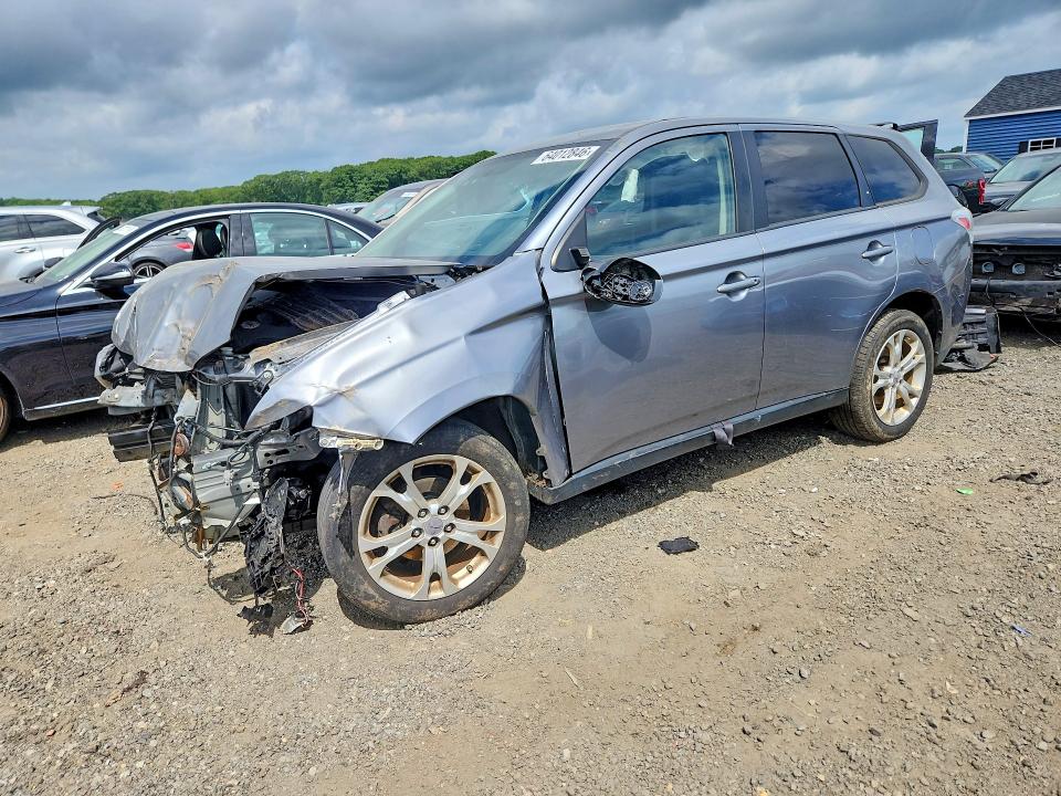 MITSUBISHI OUTLANDER 2014 with VIN JA4AZ3A39EZ009877 - Photo from auction