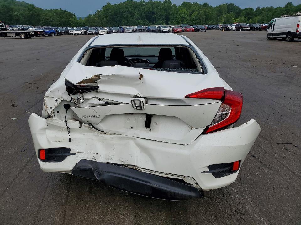 Photo 6 from auction – 2018 HONDA CIVIC with VIN 2HGFC2F71JH541378