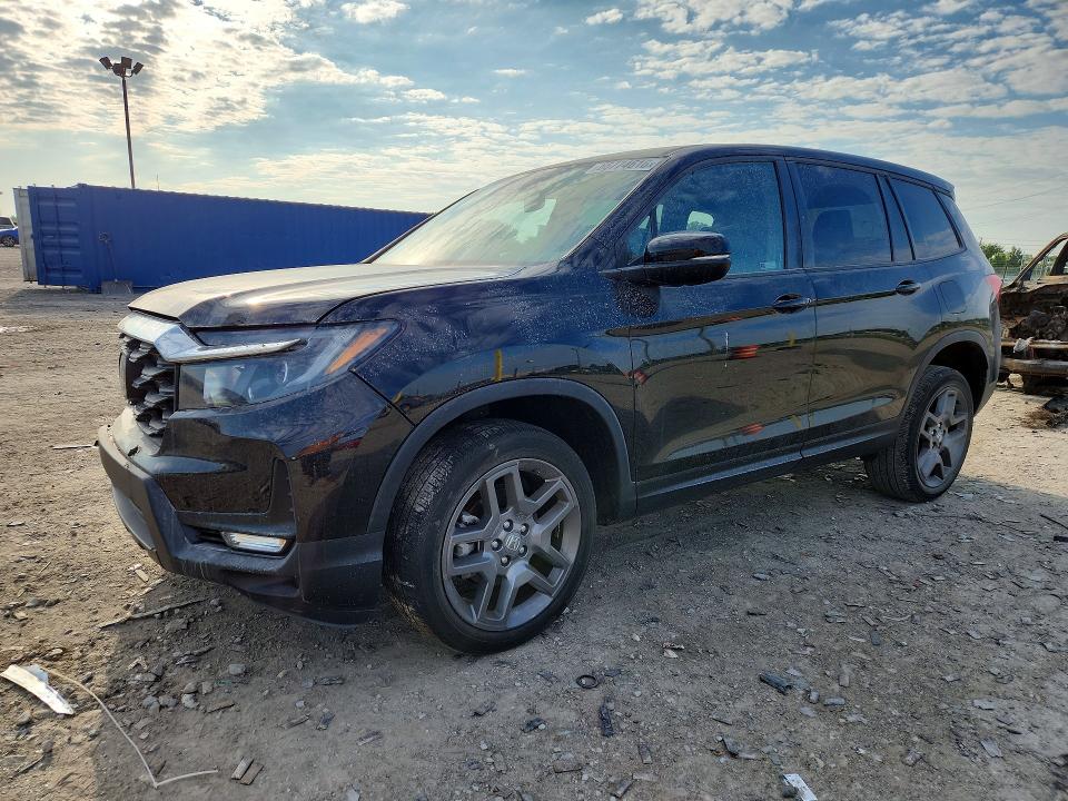HONDA PASSPORT 2023 with VIN 5FNYF8H52PB039913 - Photo from auction