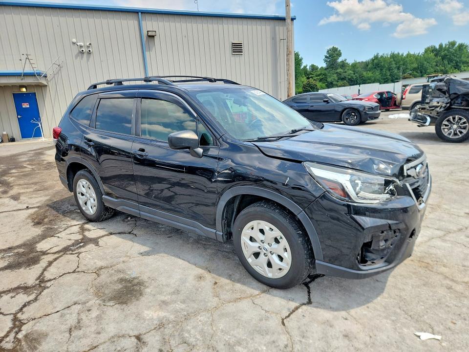 Photo 4 from auction – 2019 SUBARU FORESTER with VIN JF2SKACC6KH446416