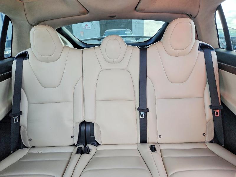 Photo 10 from auction – 2018 TESLA MODEL X with VIN 5YJXCDE27JF088765