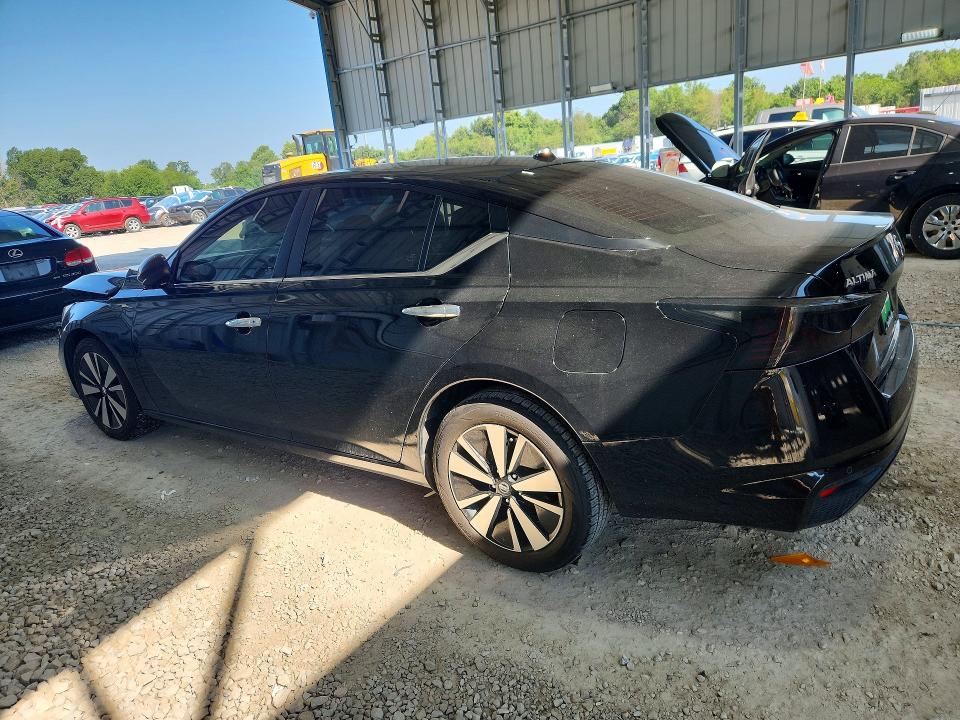 Photo 2 from auction – 2022 NISSAN ALTIMA with VIN 1N4BL4DV7NN387143